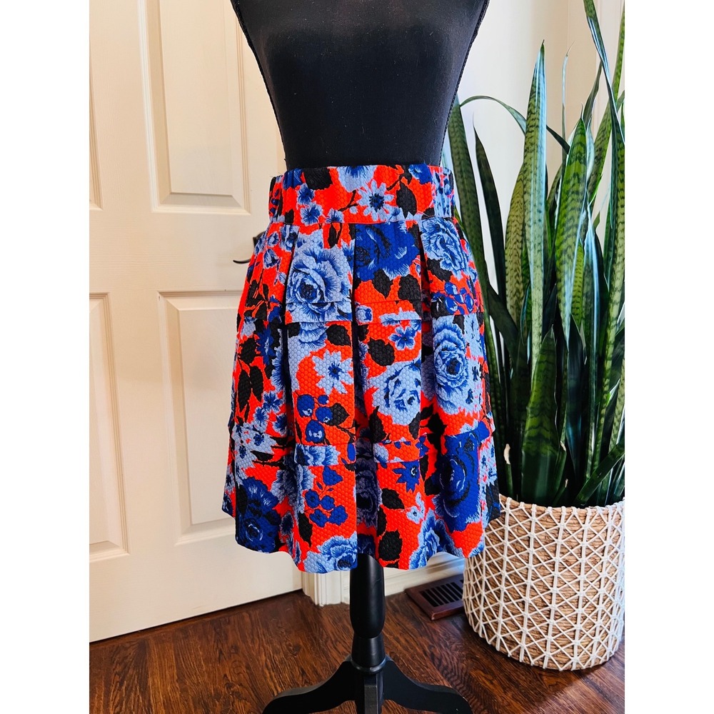 HD in Paris Anthropologie Textured Floral A Line Skirt Pockets Elastic Waist Sm
